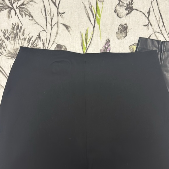 Bar III faux-leather front leggings with vented ankles - Picture 8 of 9
